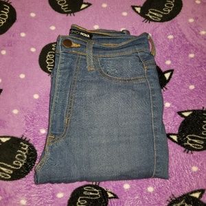Fashion Nova Medium Wash High Waisted Jeans Size 3